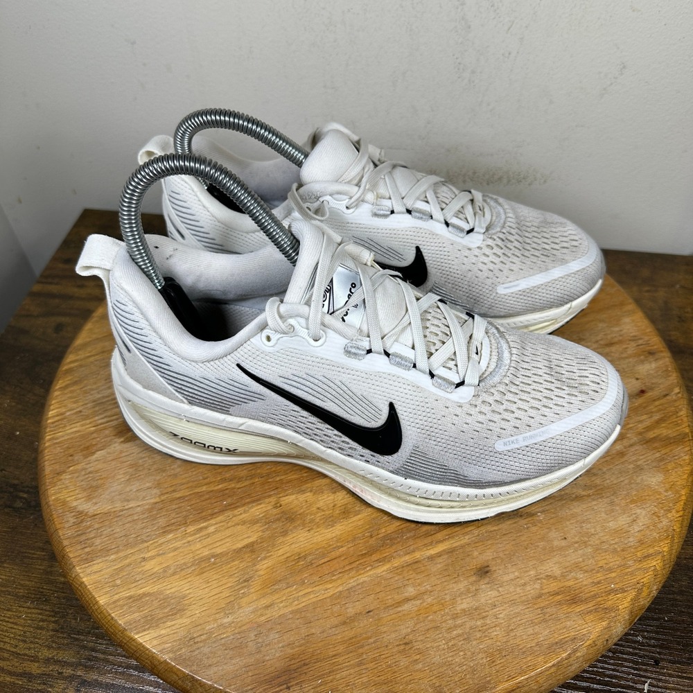 Nike ZoomX Vomero 18 Womens Running Shoes White Black HM6804-101 Size 6.5